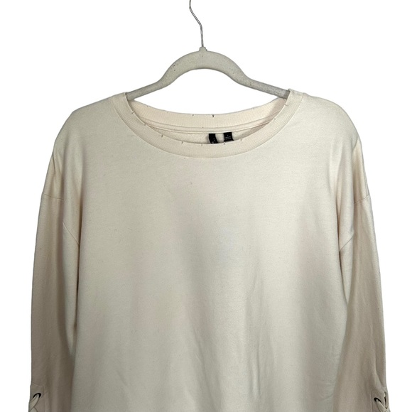 Joe's Collection Women's Sz S Cream Sweater Distressed Hem Lace Up Sleeve NWT - Picture 2 of 9